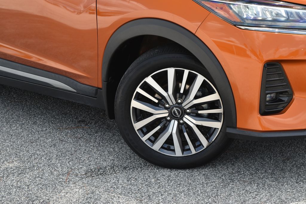 Used 2023 Nissan Kicks SUV