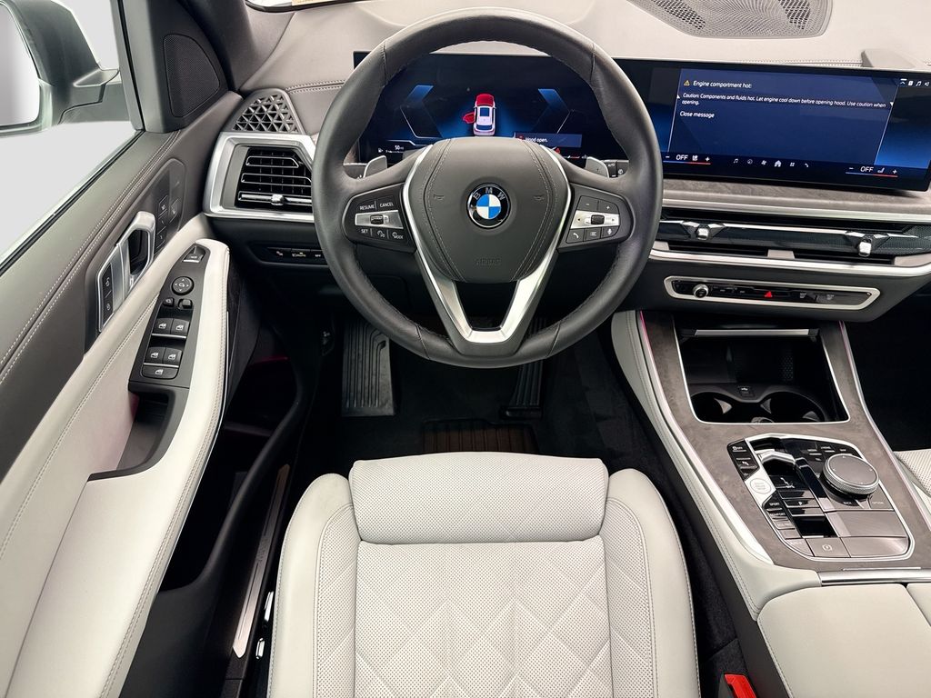 Thumbnail: 2026 BMW X5 - 10