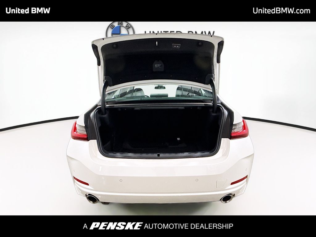 Thumbnail: 2025 BMW 3 Series - 14