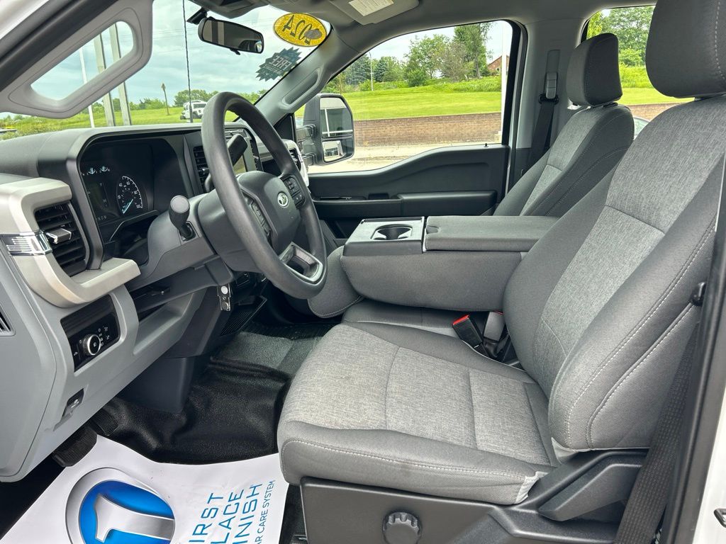 Used 2024 Ford F-250SD Truck