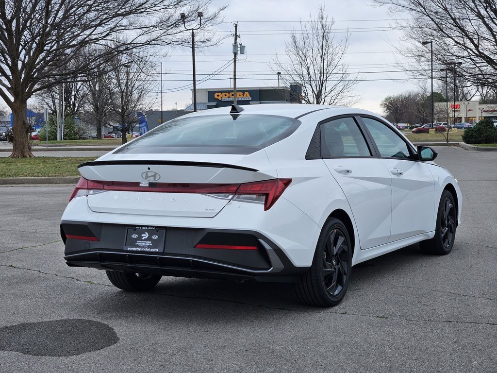 2026 Hyundai Elantra Hybrid