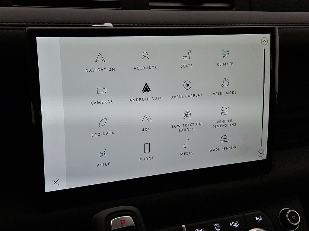 2025 Land Rover Defender 110 14