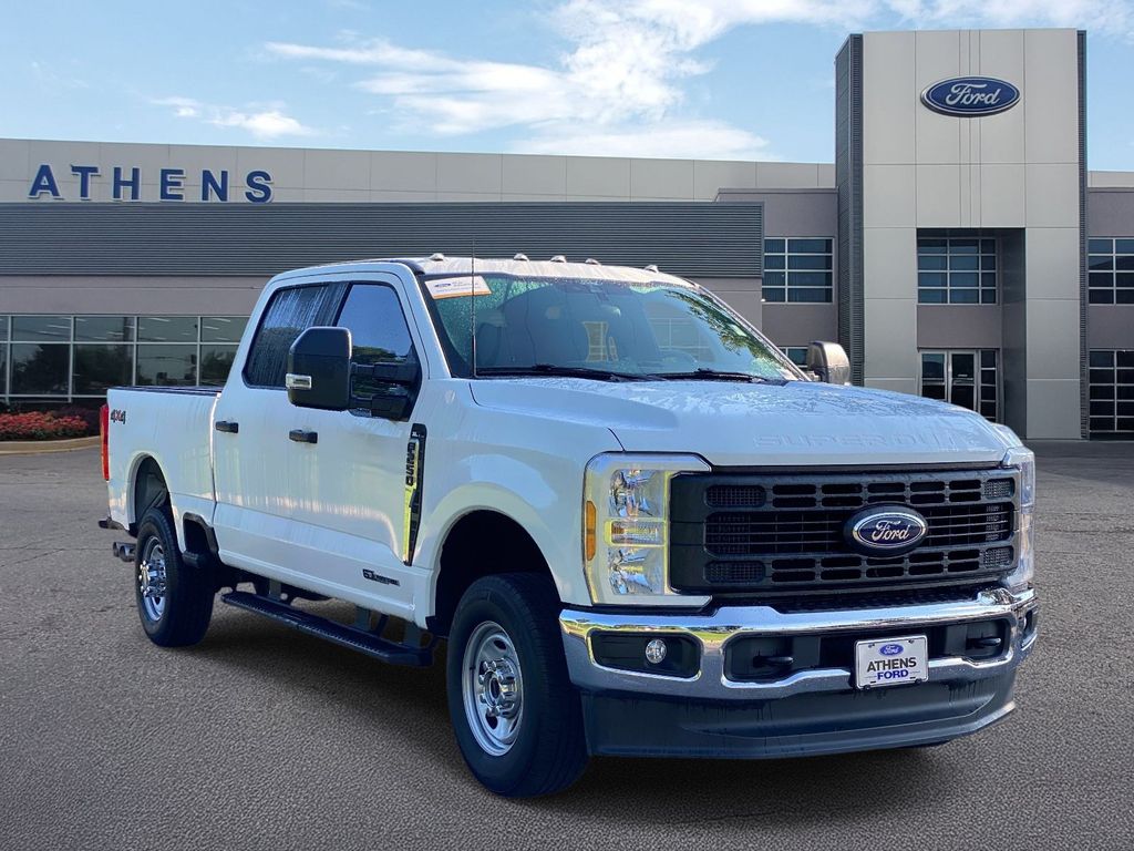 2025 Ford F-250 Super Duty XL Crew Cab 4WD