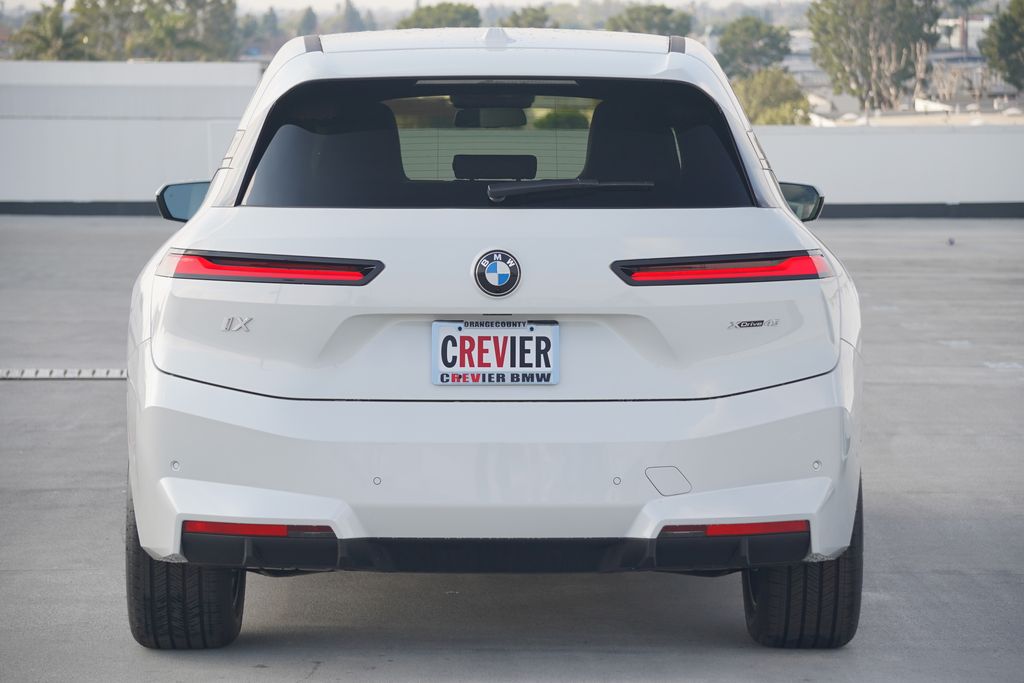 Thumbnail: 2026 BMW iX - 6