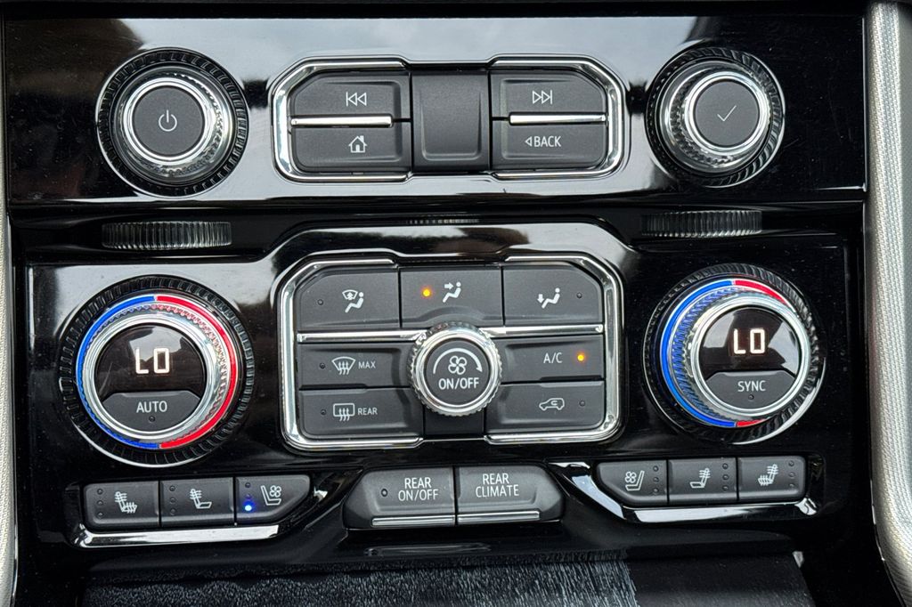 used 2022 GMC Yukon XL car, priced at $53,902