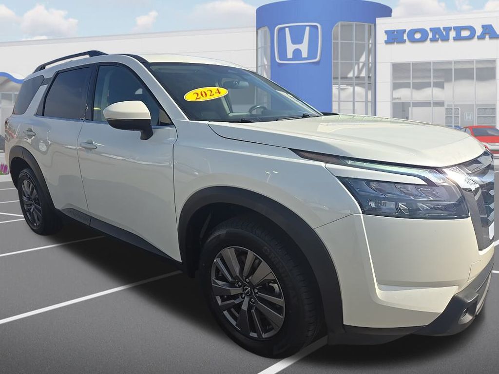 2024 Nissan Pathfinder SV FWD