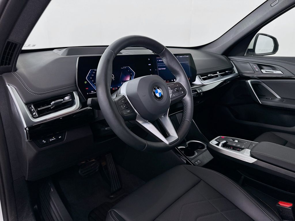 Thumbnail: 2025 BMW X1 - 9