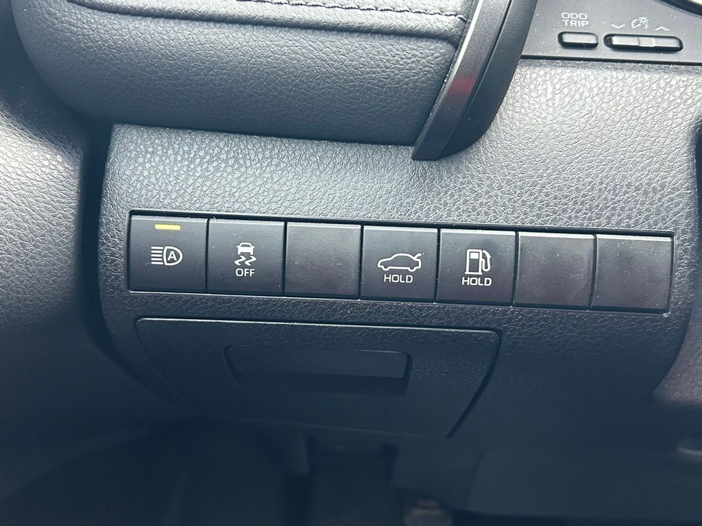 Thumbnail: 2024 Toyota Camry - 18