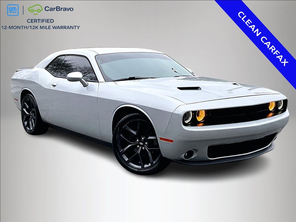 2019 Dodge Challenger SXT RWD