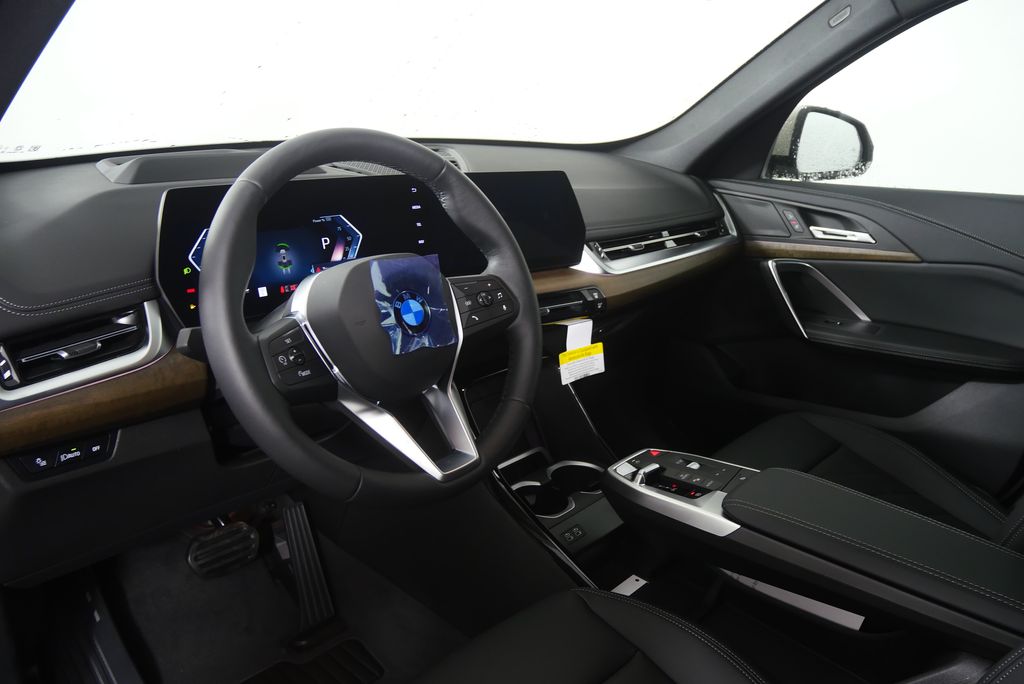 Thumbnail: 2026 BMW X1 - 13