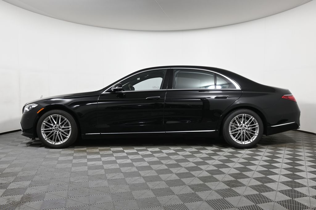 Thumbnail: 2021 Mercedes-Benz S-Class - 2