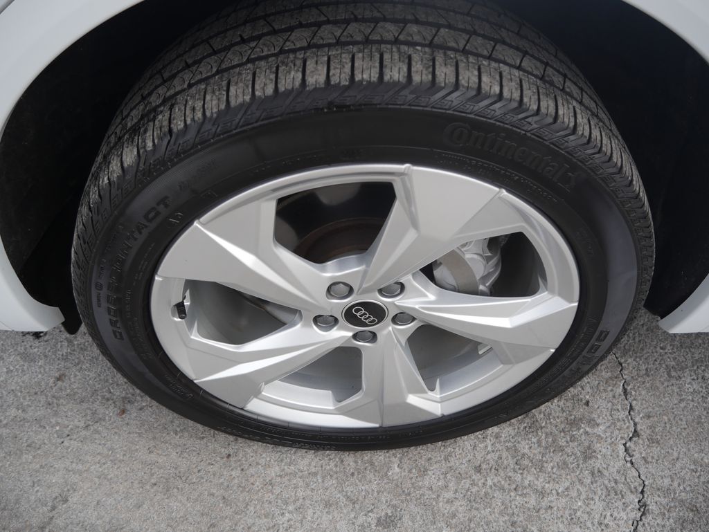 Thumbnail: 2022 Audi Q5 - 12