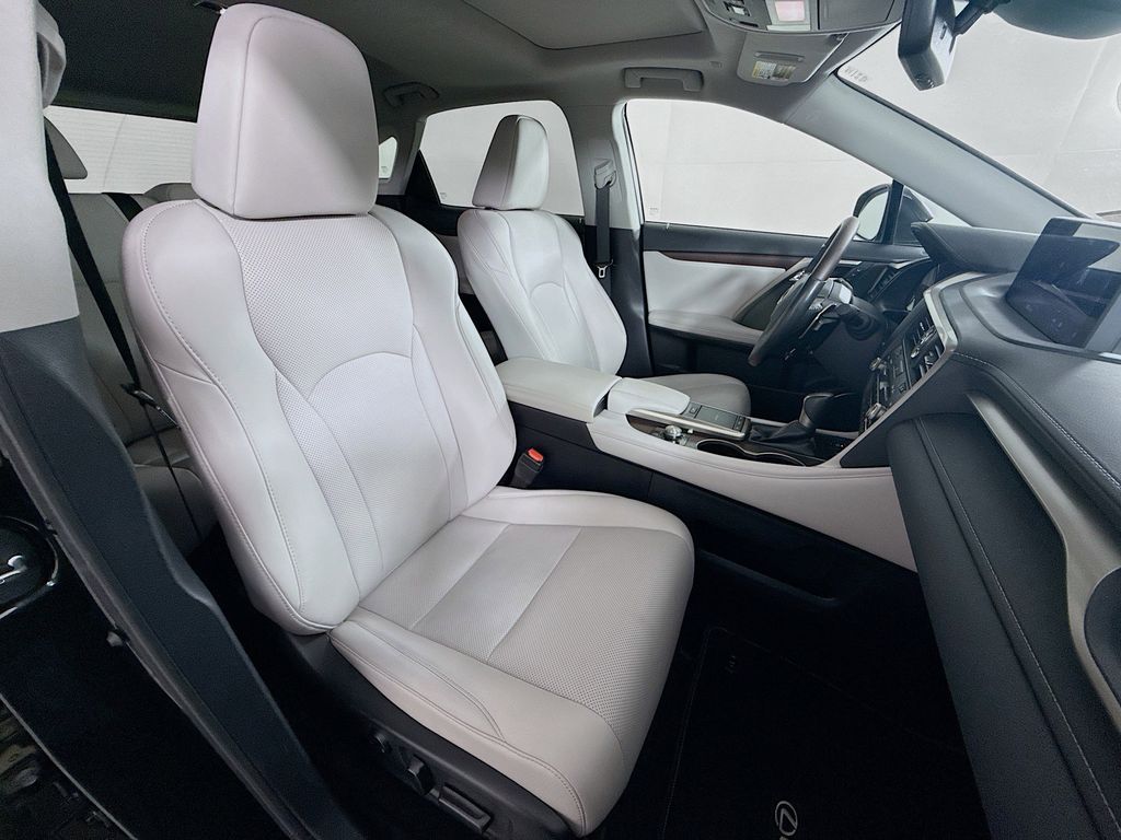 Thumbnail: 2020 Lexus RX - 29