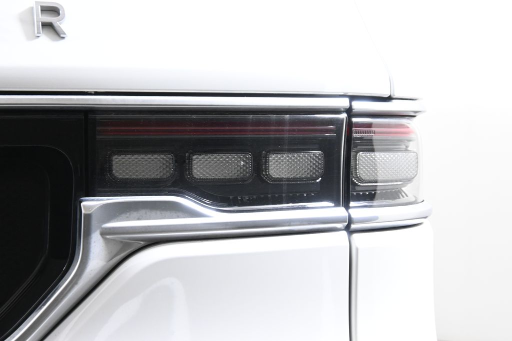 Thumbnail: 2022 Jeep Grand Wagoneer - 13