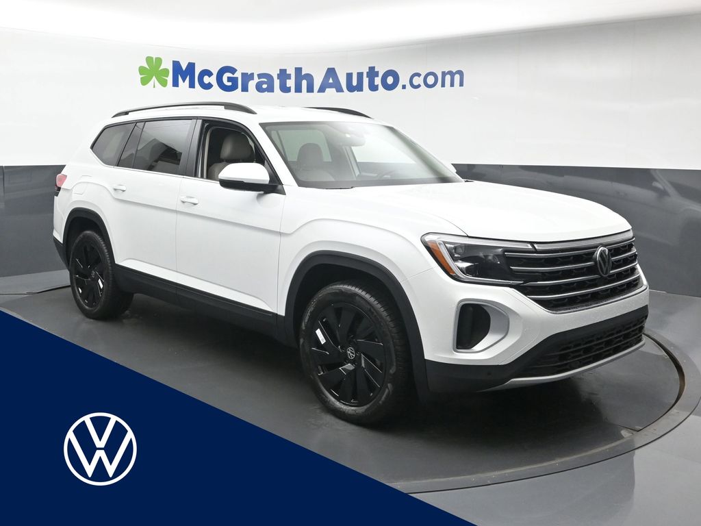 Opal White Pearl 2026 Volkswagen Atlas SE 4Motion with Technology SUV / Crossover All-Wheel Drive 8-Speed Automatic