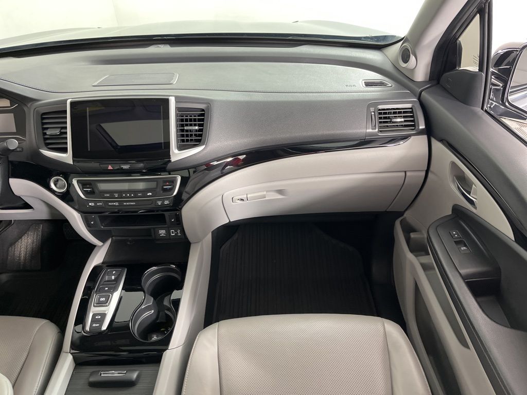 Thumbnail: 2020 Honda Ridgeline - 18