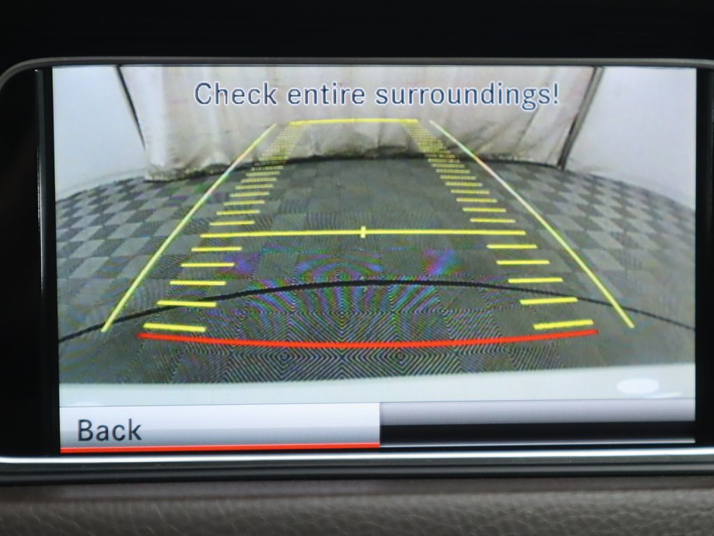 Thumbnail: 2014 Mercedes-Benz E-Class - 16