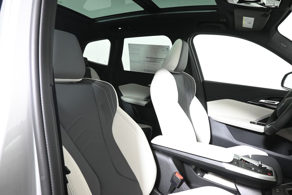 Thumbnail: 2027 BMW X1 - 29