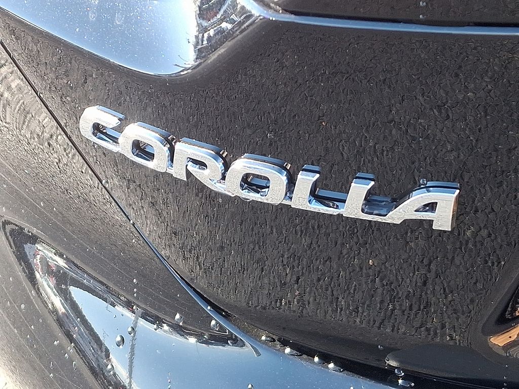 Thumbnail: 2025 Toyota Corolla - 5