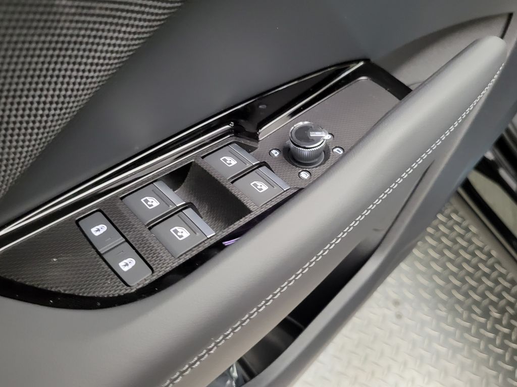 Thumbnail: 2026 Audi Q3 - 31