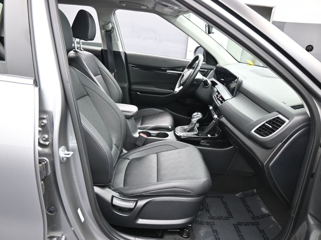 Used 2025 Steel Gray Kia EX image 38