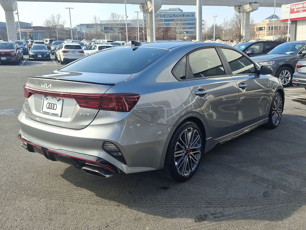 Thumbnail: 2024 Kia Forte - 4