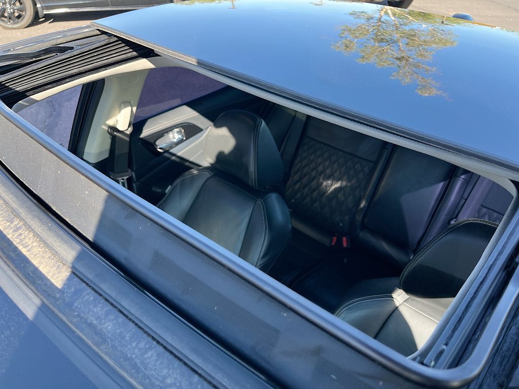 Used 2023 Gray Nissan Platinum image 23