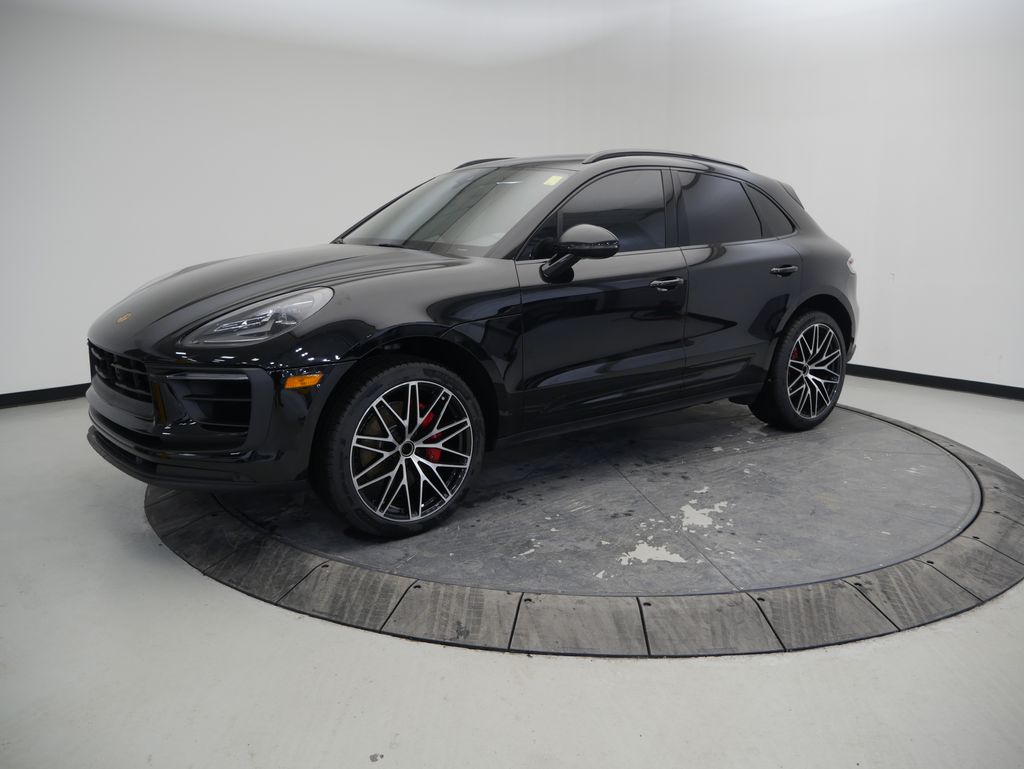 Thumbnail: 2023 Porsche Macan - 1