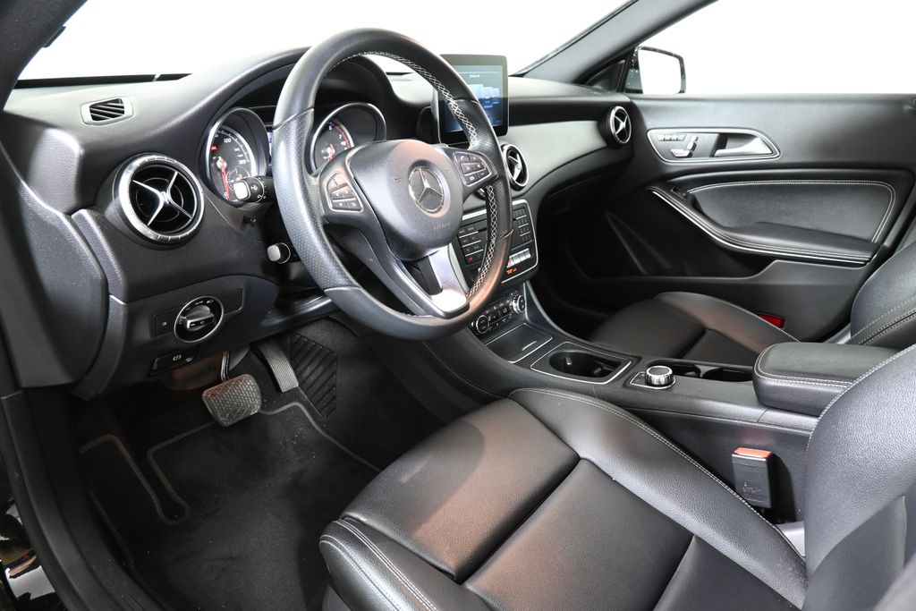 2018 Mercedes-Benz CLA 250 14