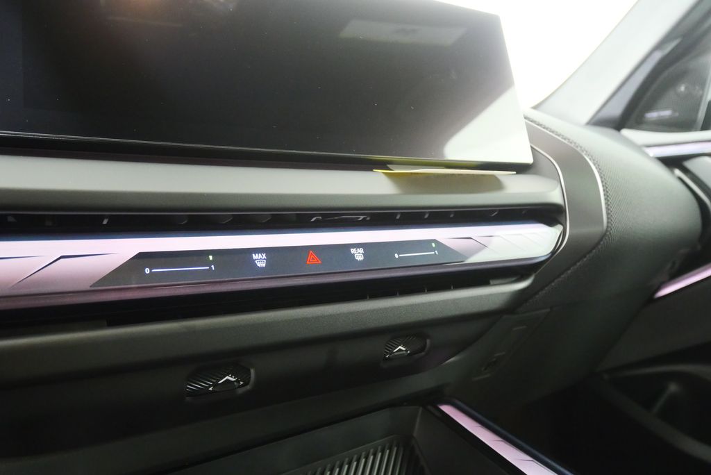 Thumbnail: 2026 BMW X3 - 21