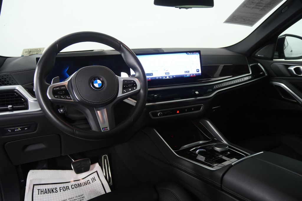 Thumbnail: 2025 BMW X6 - 20