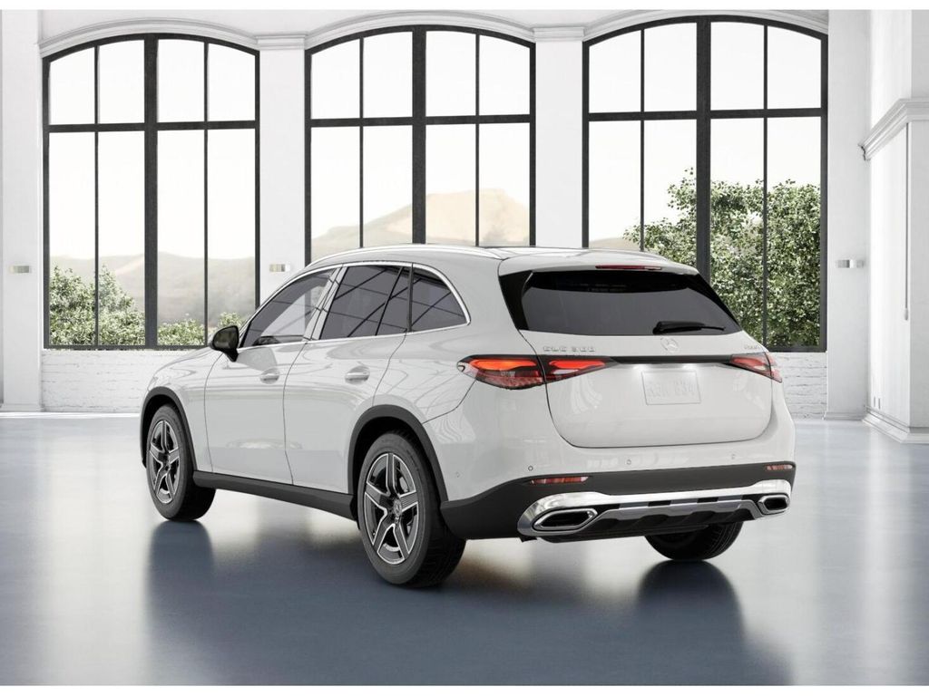 Thumbnail: 2026 Mercedes-Benz GLC - 28