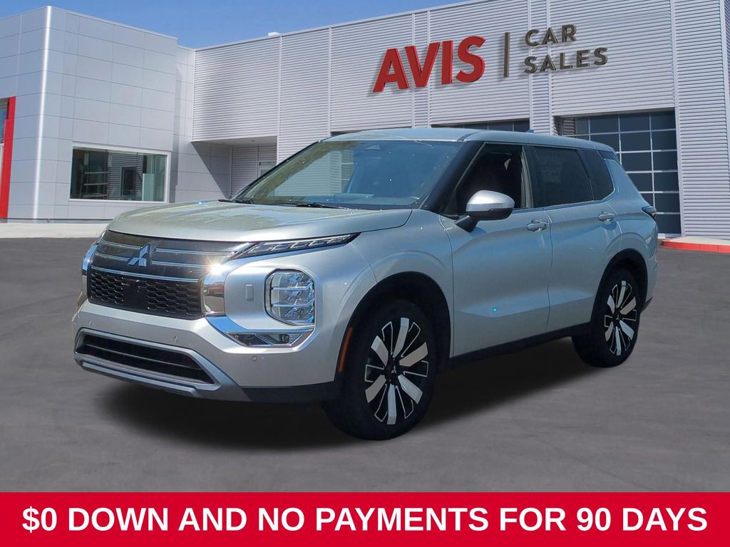 Silver 2025 Mitsubishi Outlander SUV / Crossover Front-Wheel Drive Continuously Variable Transmission
