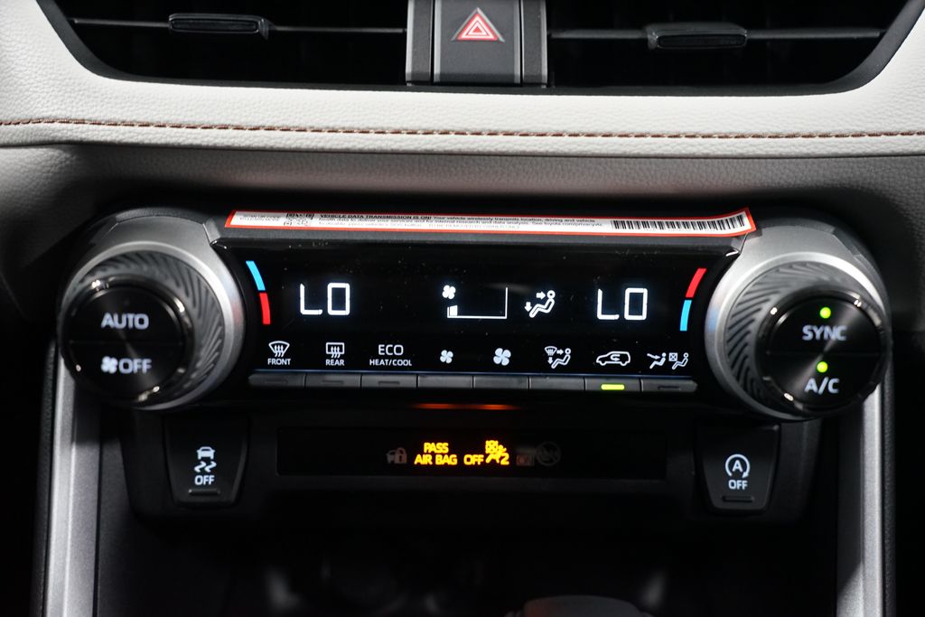 Thumbnail: 2025 Toyota RAV4 - 20