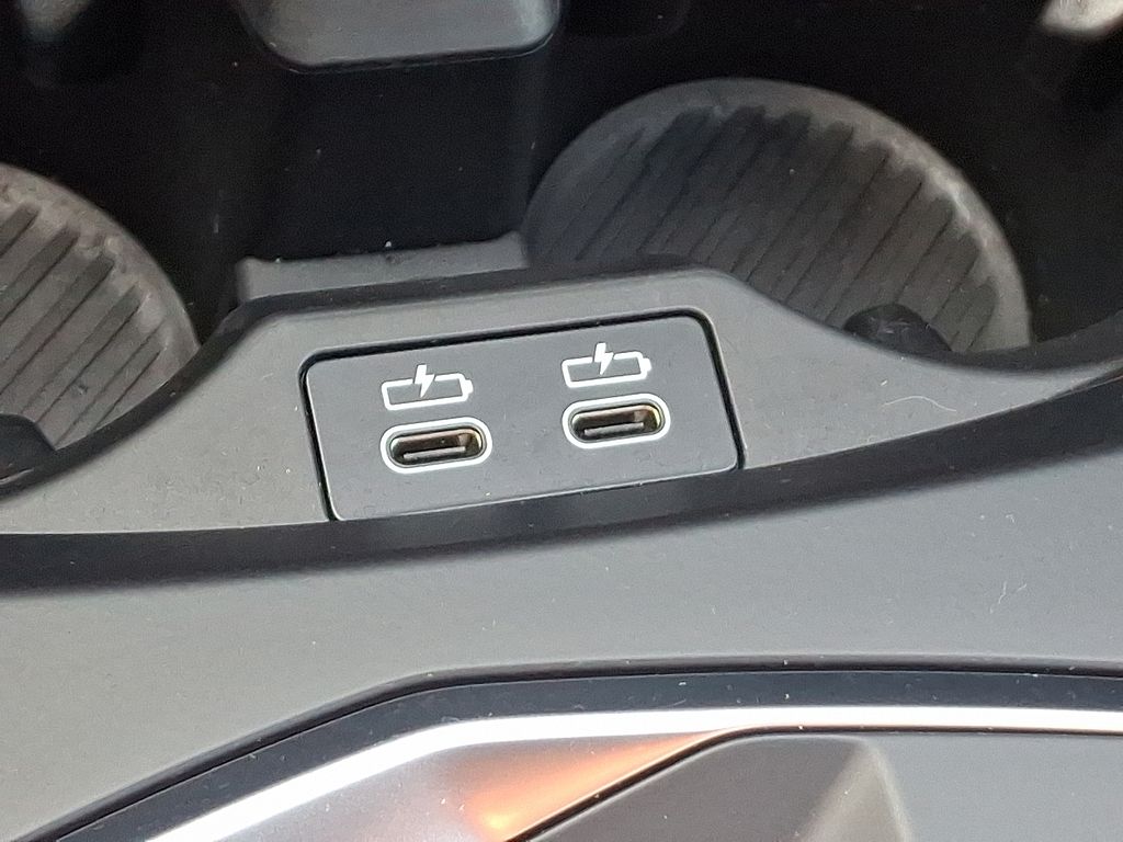 Thumbnail: 2025 BMW 2 Series - 26