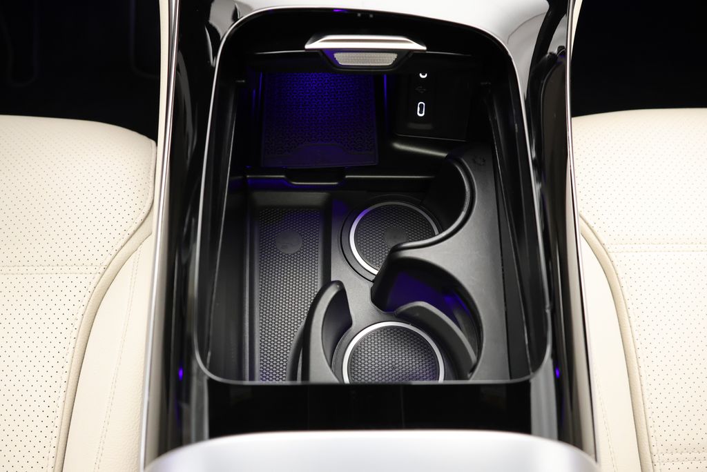 Thumbnail: 2026 Mercedes-Benz GLC - 27