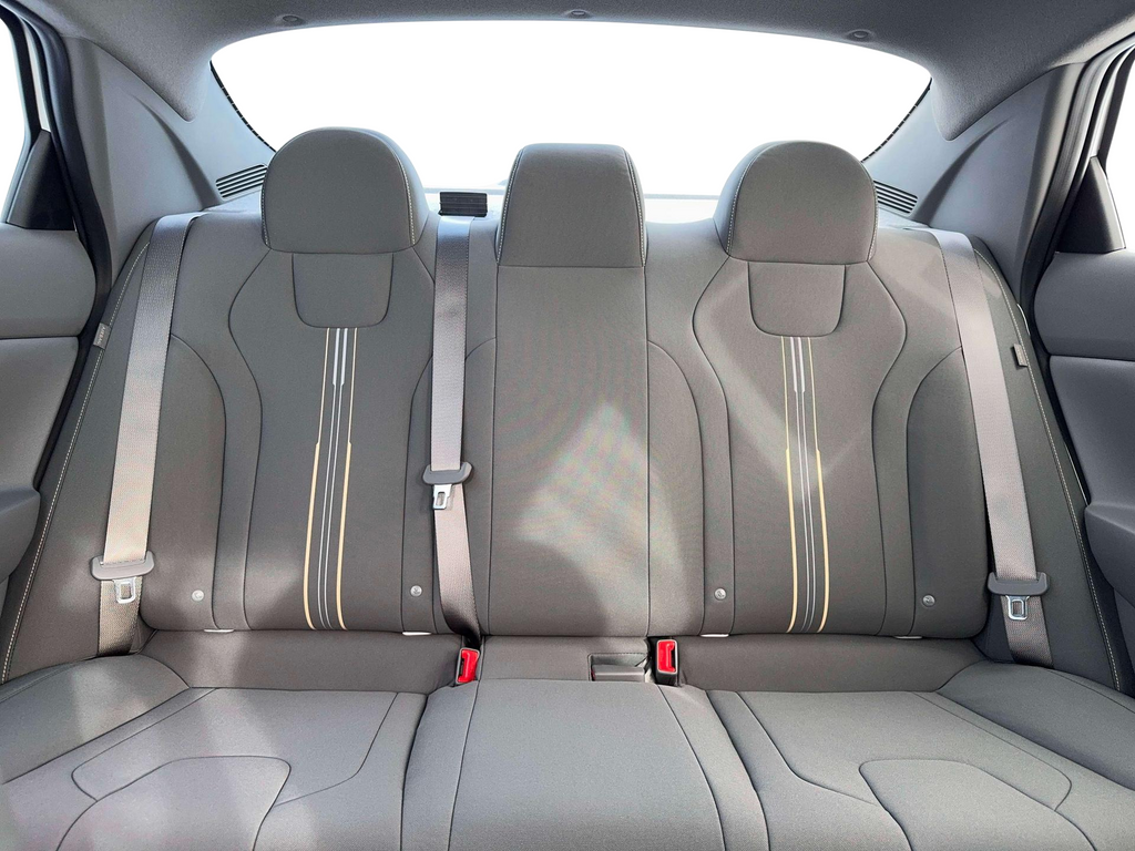 New 2026 White Hyundai SEL Sport image 16