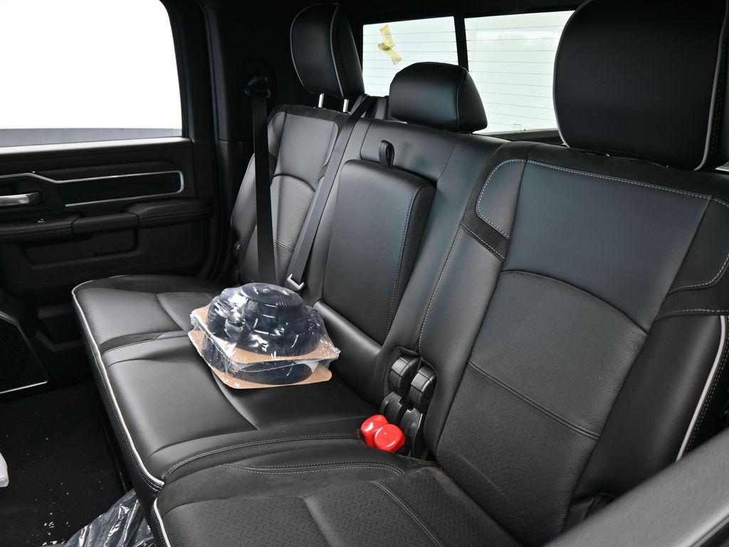 New 2026 Diamond Black Crystal Pearlcoat Ram Laramie image 39