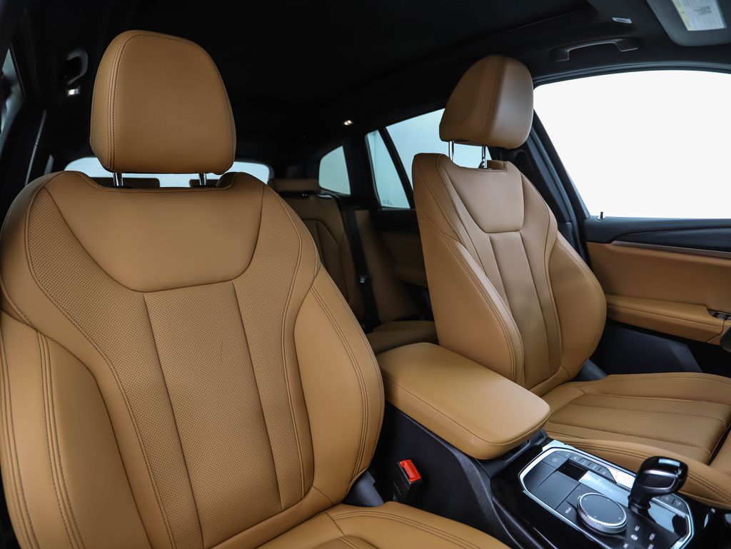 Thumbnail: 2024 BMW X3 - 32
