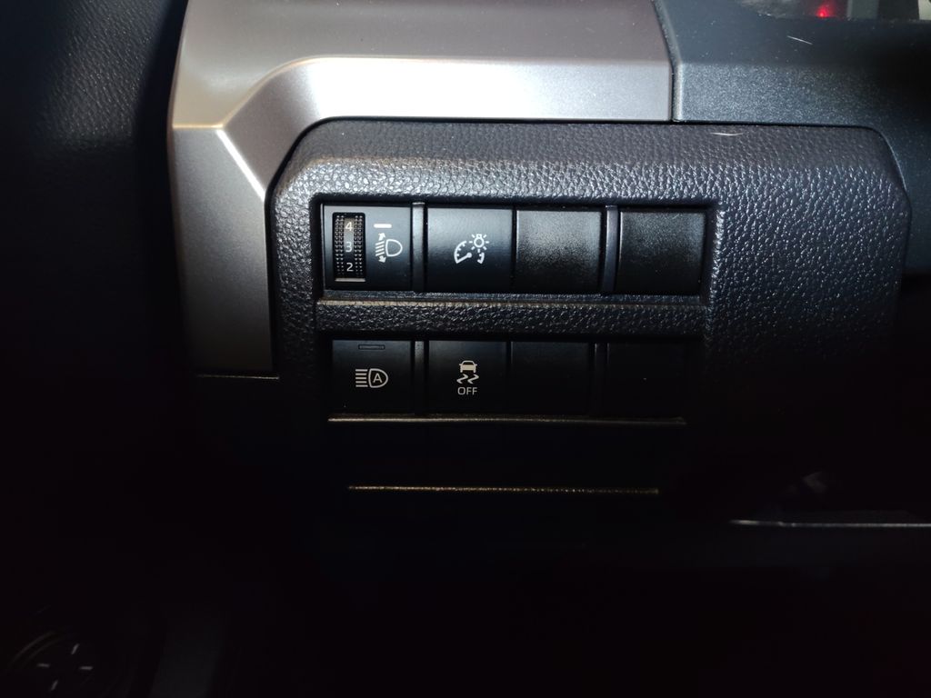 Used Car 2024 Toyota Tacoma  Sr5 For Sale Under $35,000 In Austin, Texas