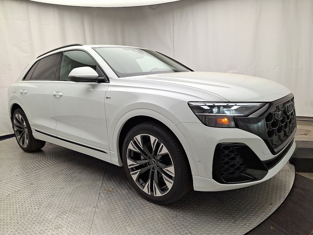 Thumbnail: 2026 Audi Q8 - 2