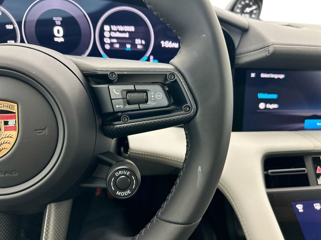 Thumbnail: 2026 Porsche Taycan - 15