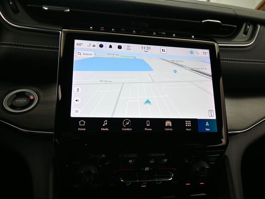 Used 2024 Baltic Gray Metallic Clearcoat Jeep Overland image 20