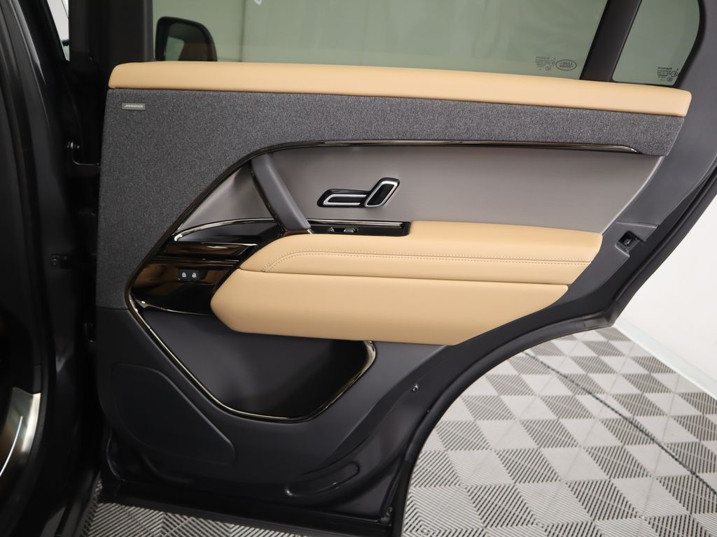 Thumbnail: 2025 Land Rover Range Rover Sport - 28