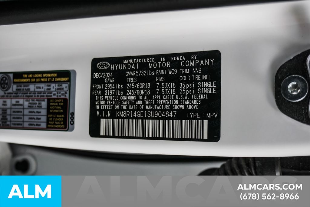 Used 2025 White Hyundai SE image 55