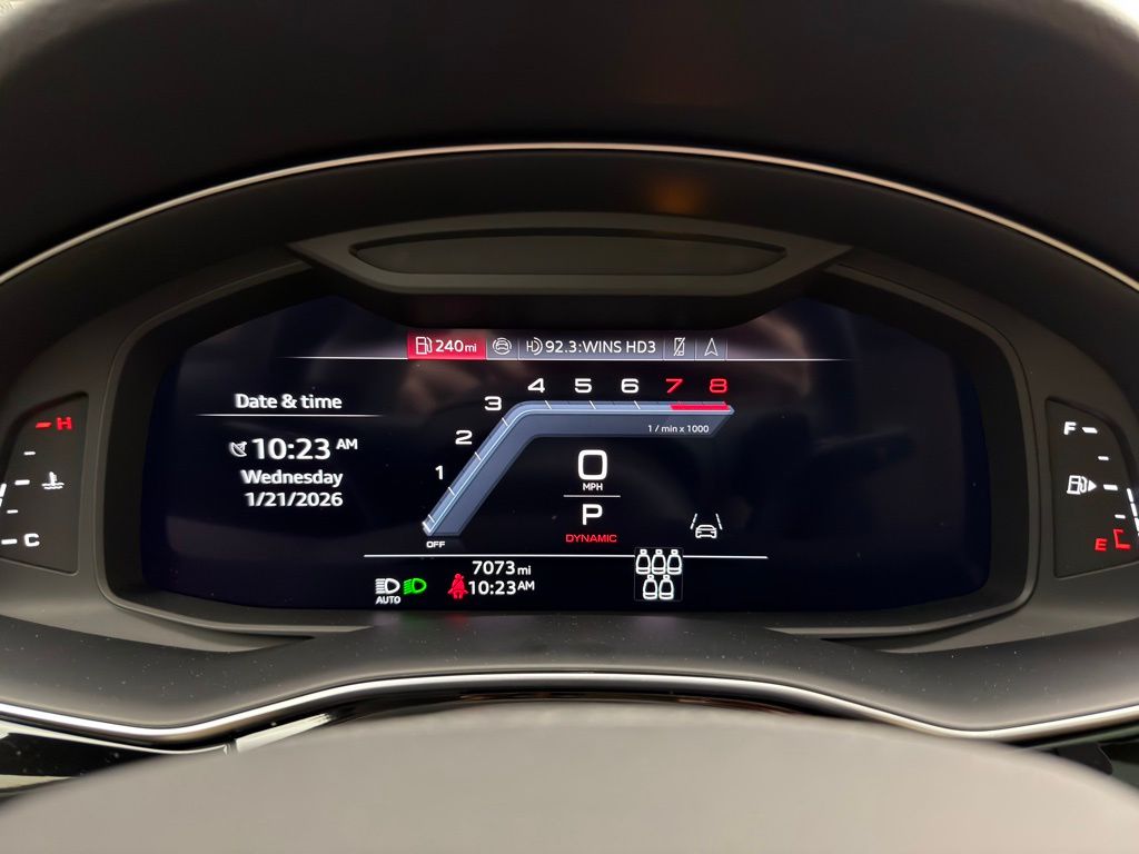 Thumbnail: 2025 Audi Q7 - 16