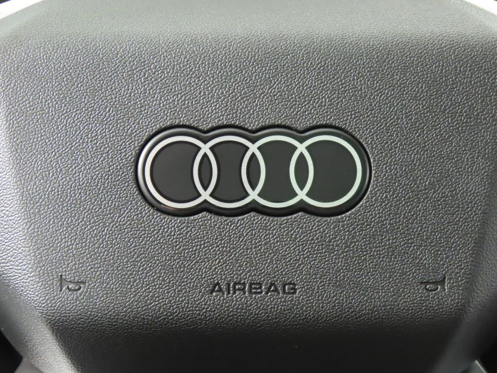 Thumbnail: 2023 Audi Q4 e-tron - 16