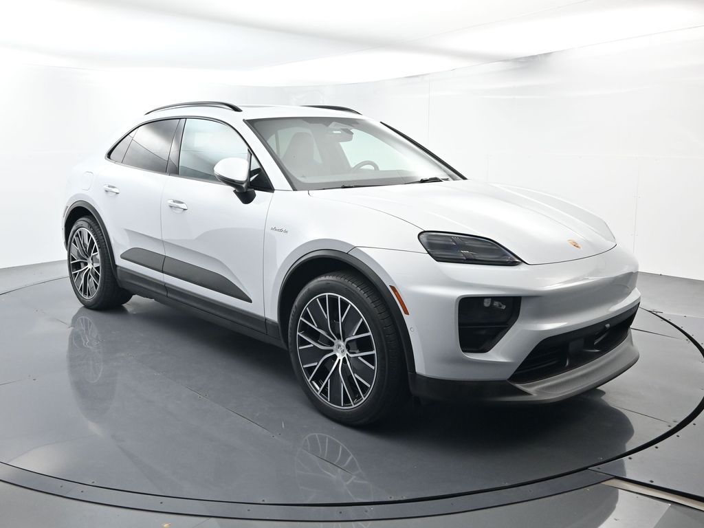 Certified Used 2025 White Porsche  image 17