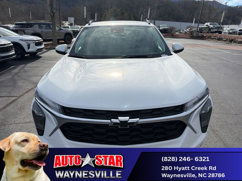 new 2025 Chevrolet Trax car, priced at $24,465