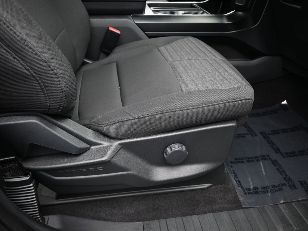 Used 2023 Iconic Silver Metallic Ford XL image 39